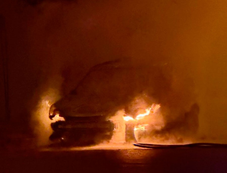 Urdampilleta: se incendió una Ford EcoSport con daños totales, no hubo personas heridas