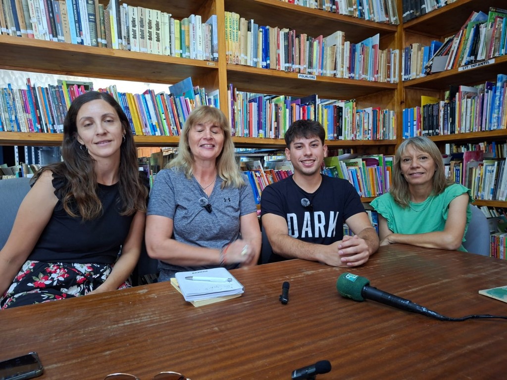 Biblioteca Alcira Cabrera: El jueves 22 se presenta el Show de Magia e Ilusionismo con novedades y desafíos en el escenario