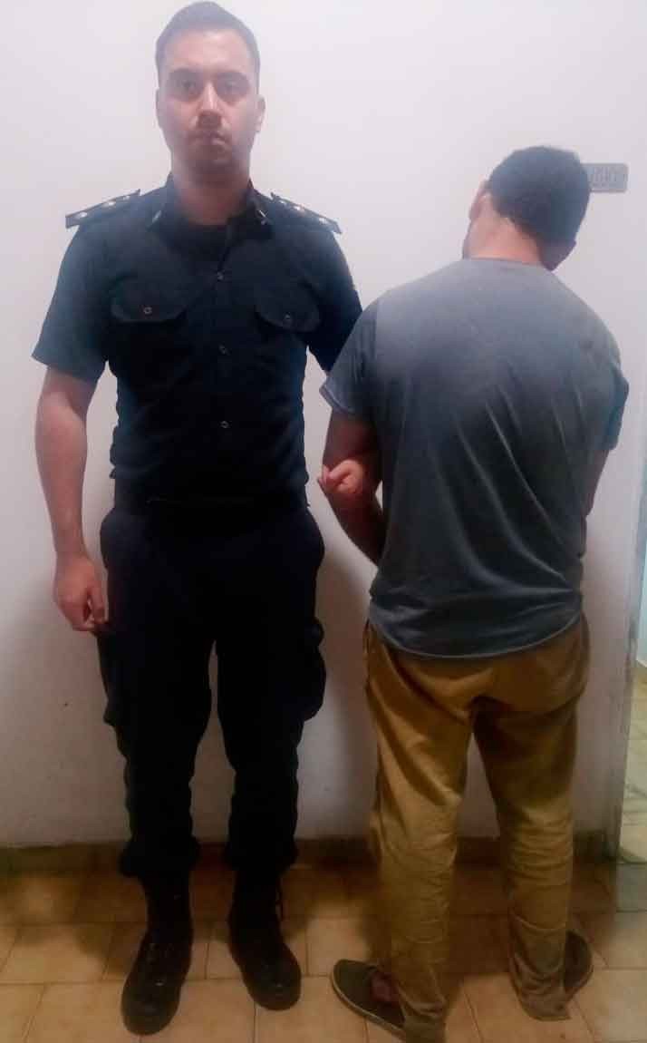 Pirovano: La Policía aprehendió a una persona por “Desobediencia”