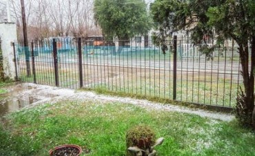 PARTIDO DE AZUL: Intensa granizada en Cacharí