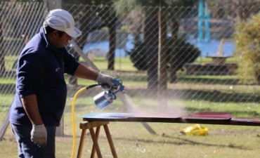 Se está renovando la señalética de las calles de la ciudad, y ya se comenzó por avenida San Martín