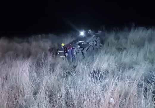 Ruta 65 esta madrugada: Se produjo el vuelco de una camioneta