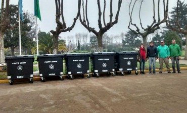 PARA RESIDUOS SECOS: Pirovano recibió cinco nuevos contenedores