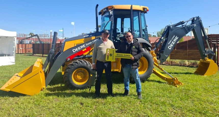 La Campi&ntilde;a Vial avanza en la incorporaci&oacute;n de maquinaria y tecnolog&iacute;a, visitamos el stand de Diesel Lange (vendedor) en la Expo Bol&iacute;var 2026