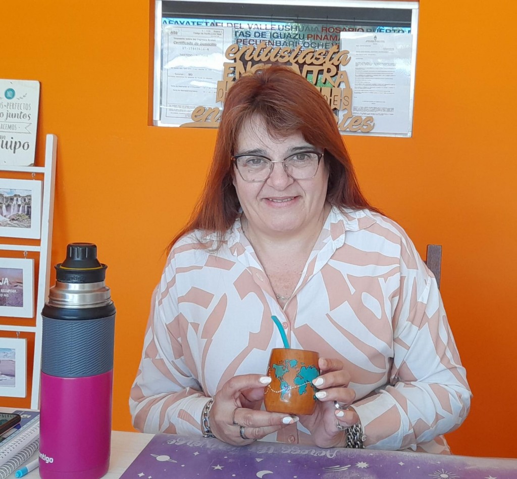La Agencia “Viajando con Bibiana” cumple seis años de vida comercial y lo festeja este lunes en el Club Buenos Aires, con música, humor y un almuerzo a la canasta