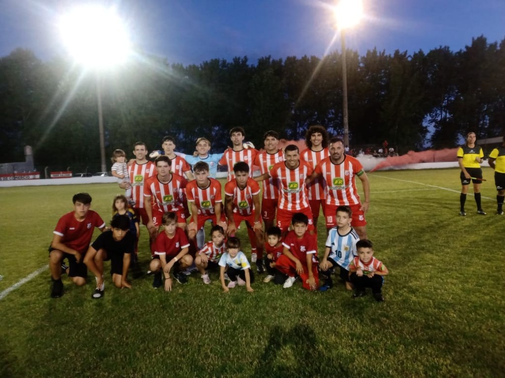 Empleados de Comercio es el primer finalista del Torneo Oficial 