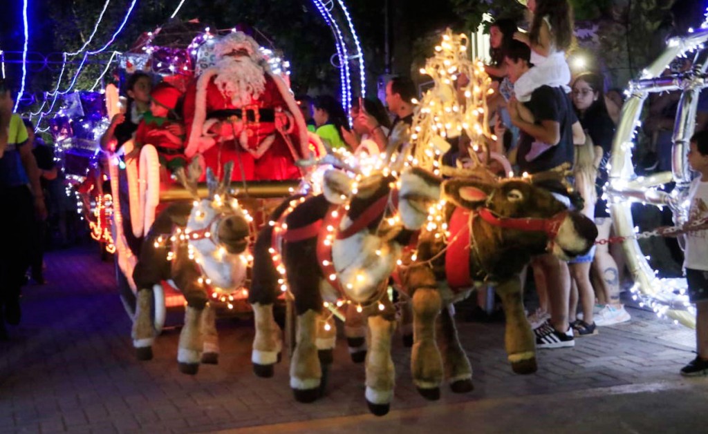 Navidad Mágica: Papá Noel llegó al Centro Cívico y Bolívar volvió a vivir una noche inolvidable