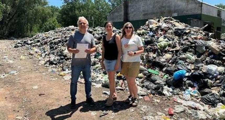 Fondos ambientales millonarios y un basural en llamas: Juntos UCR–CC exige explicaciones