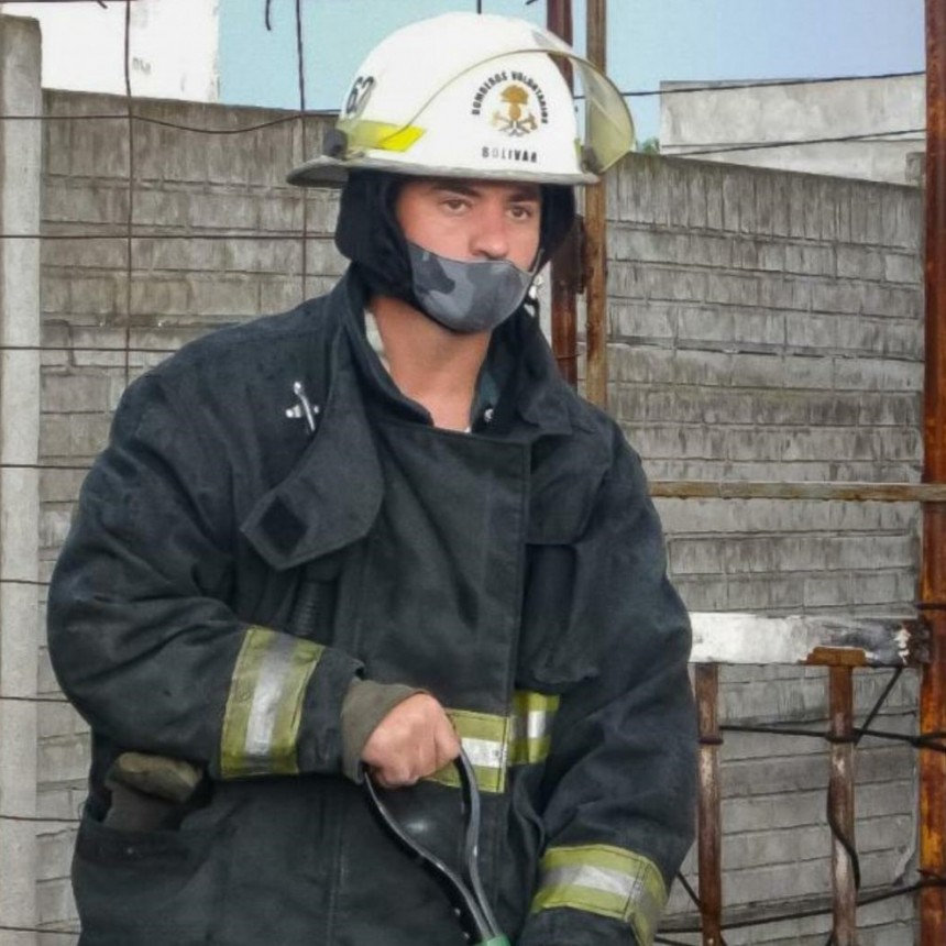 Alejandro Bersani: "Los da&ntilde;os en la vivienda son muy importantes, hab&iacute;a mucho material para combusti&oacute;n"