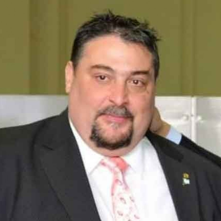 La sucursal del Banco de la Naci&oacute;n Bol&iacute;var est&aacute; cerrada por COVID-19 y el Gerente Walter Di Benedetto habl&oacute; con FM 10 este martes