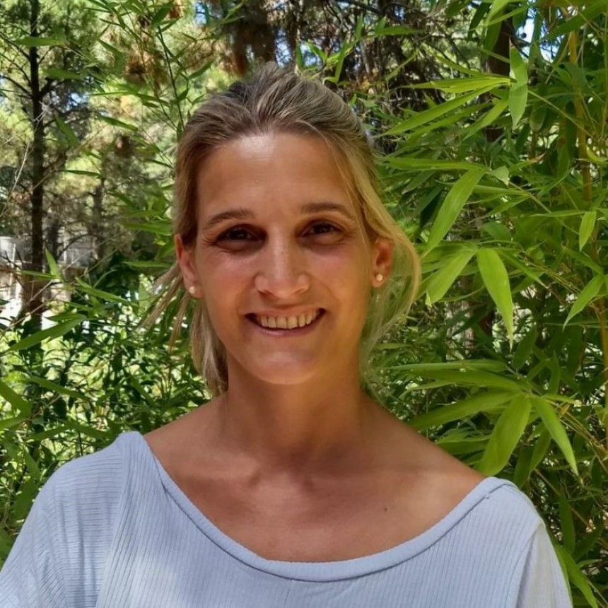 Eugenia Reina: &ldquo;Tenemos que elegir alimentos que tengan agua en su composici&oacute;n, y tratar de no consumir o incorporar calor&iacute;as al cuerpo&rdquo;