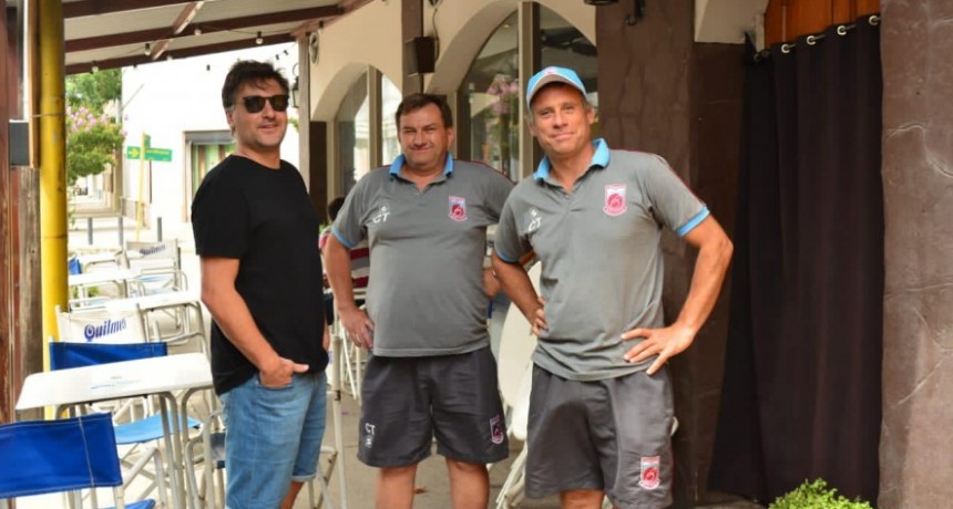 Emotivo mensaje del equipo de trabajo de Balonpie para Fabricio Valenzuela que dejó de ser el Técnico