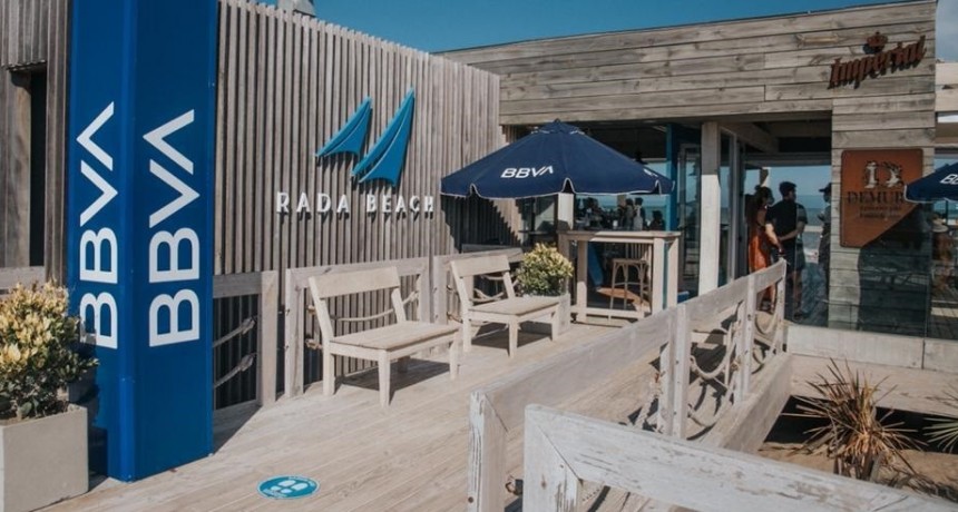 Rada Beach, el parador de Pinamar que seduce con gastronomía excelente e infraestructura que mejora todos los años