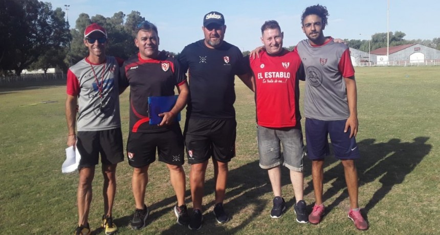 Adrián Fuster: “Estamos armando un lindo plantel para afrontar este año que va a ser duro, largo”