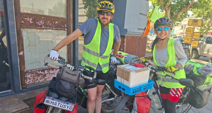 Dos viajeros que recorren el mundo, eligieron Bolívar para conocer y disfrutar