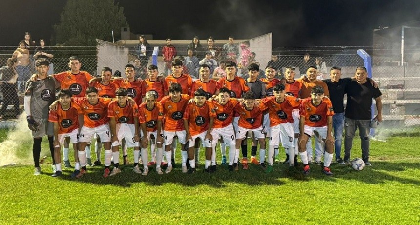 Emiliano Pasos: “La idea surgió para darles un lugar a esos chicos y que puedan jugar este torneo que es importante para Bolívar