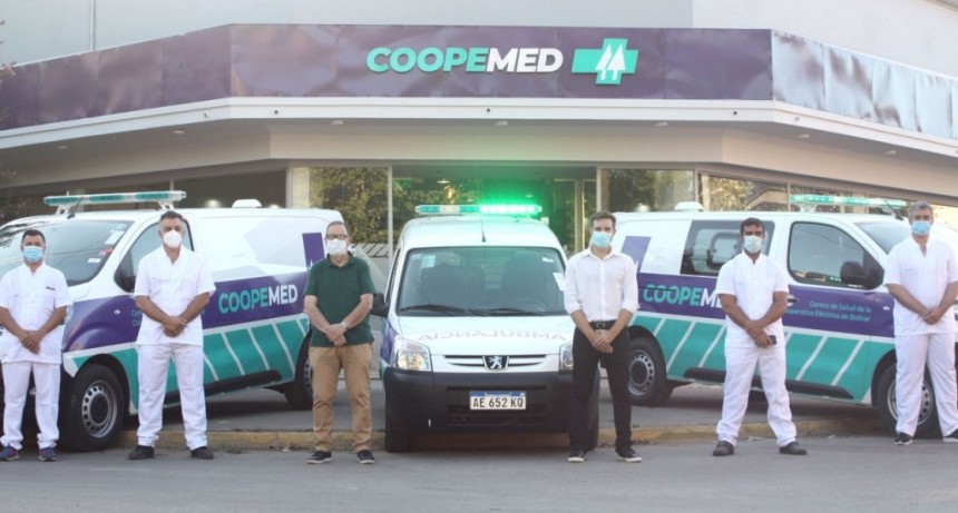 Coopemed se fortalece, fueron presentadas las tres ambulancias cero kil&oacute;metro