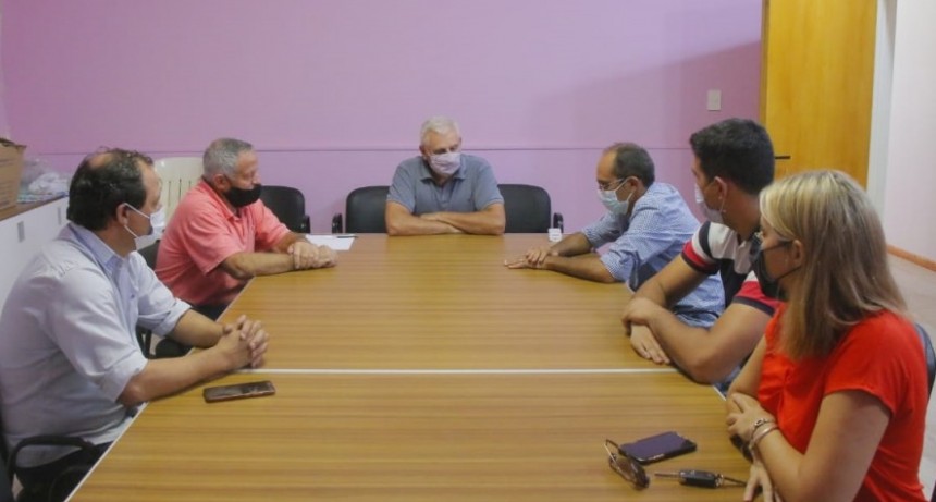 El Intendente Pisano trabaja en diferentes proyectos para Urdampilleta