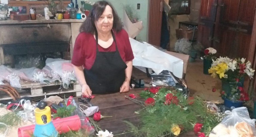 Elsa Bizcarra: &ldquo;Decidimos en familia poner este comercio porque era una &eacute;poca muy dif&iacute;cil del campo con inundaci&oacute;n, y hoy estamos cumpliendo 34 a&ntilde;os&rdquo;