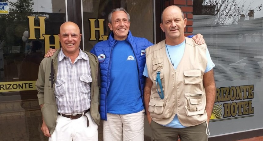 Carlos Rendo: &ldquo;Debimos descender en Bol&iacute;var por las condiciones clim&aacute;ticas en la ruta a&eacute;rea hacia Bah&iacute;a Blanca, y fuimos muy bien recibidos por la gente del Aeroclub&rdquo;
