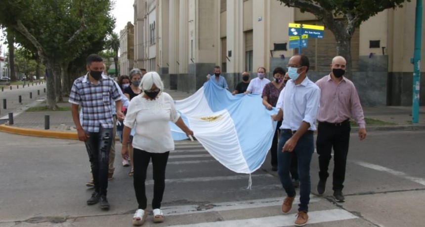 El Intendente Pisano encabez&oacute; el acto por el 143&deg; aniversario de Bol&iacute;var