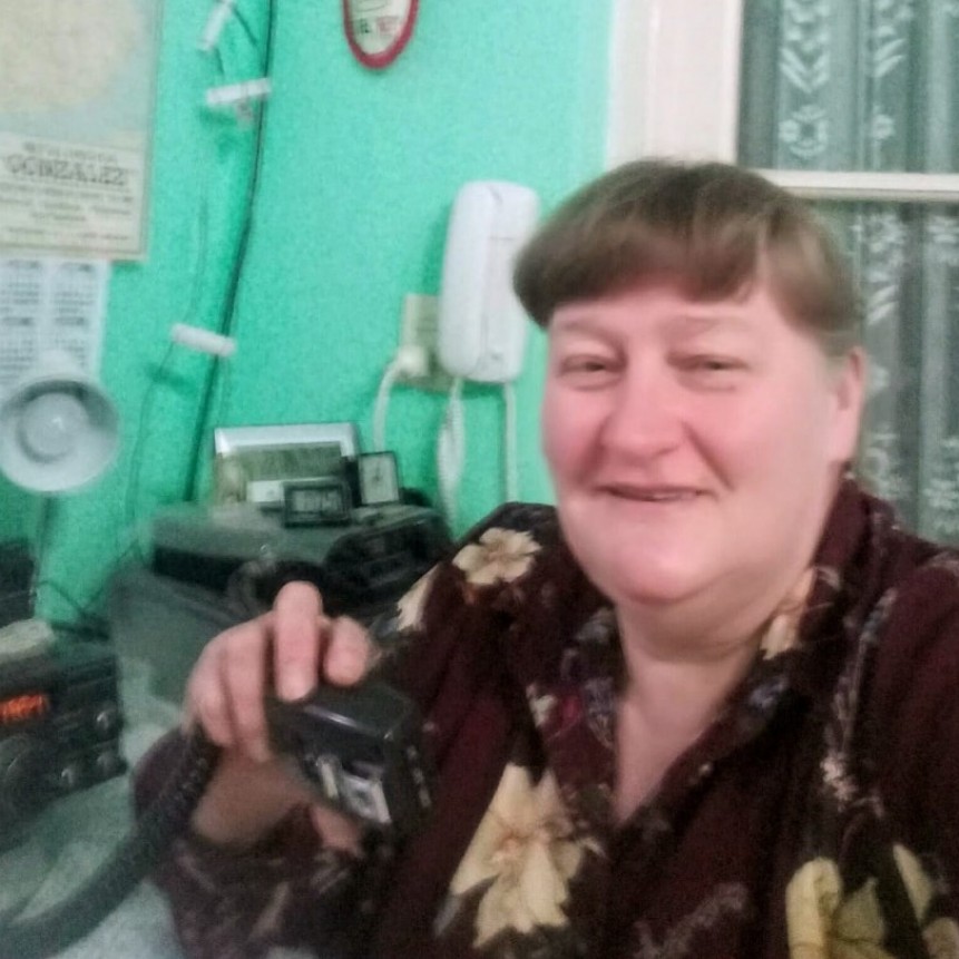 Mar&iacute;a de los &Aacute;ngeles Herrero (Radio Club): &ldquo;Debido a la pandemia se detuvo la &uacute;nica fuente de ingresos del Club, que era el alquiler del sal&oacute;n&rdquo;