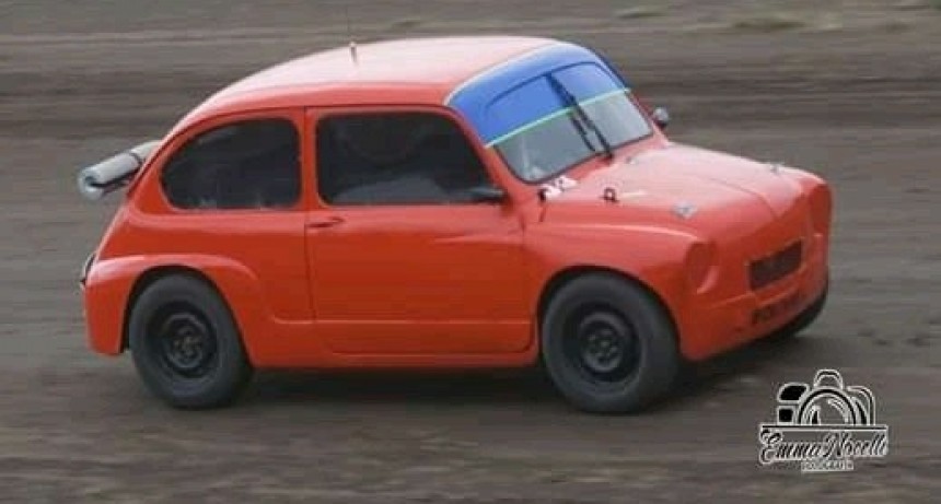 El&iacute;as Villacorta: "El auto est&aacute; entero y listo para correr, las ganas nunca faltaron&rdquo;