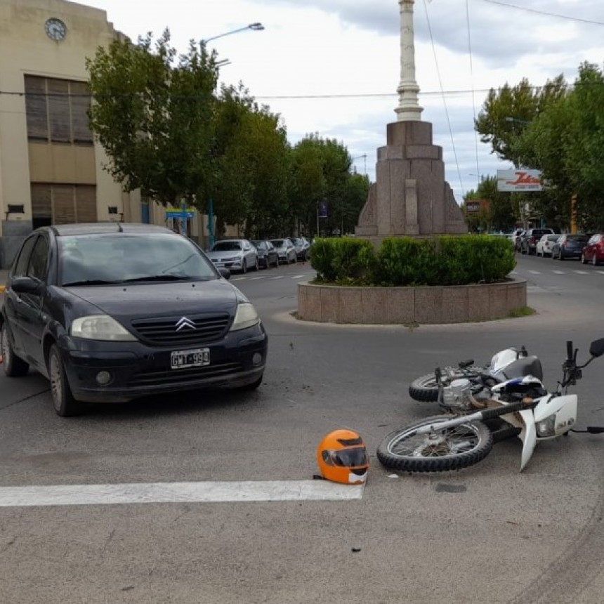 Leve impacto entre dos conductores