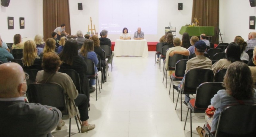 El Municipio acompañó a Miguel Gargiulo en la presentación de la tercera edición de Policronía