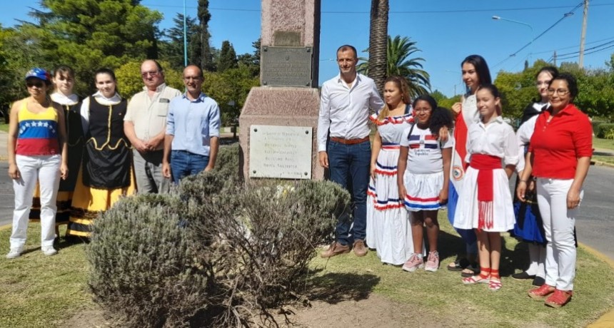 Bol&iacute;var celebra 145 a&ntilde;os de su fundaci&oacute;n, FM 10 estuvo en el acto oficial y habl&oacute; con el intendente Pisano y el Senador Bucca