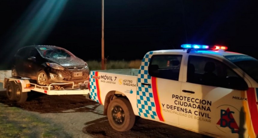 Reportaron un vehículo sin ocupantes en un camino rural y lo trasladaron a la sede del Comando de Prevención Rural