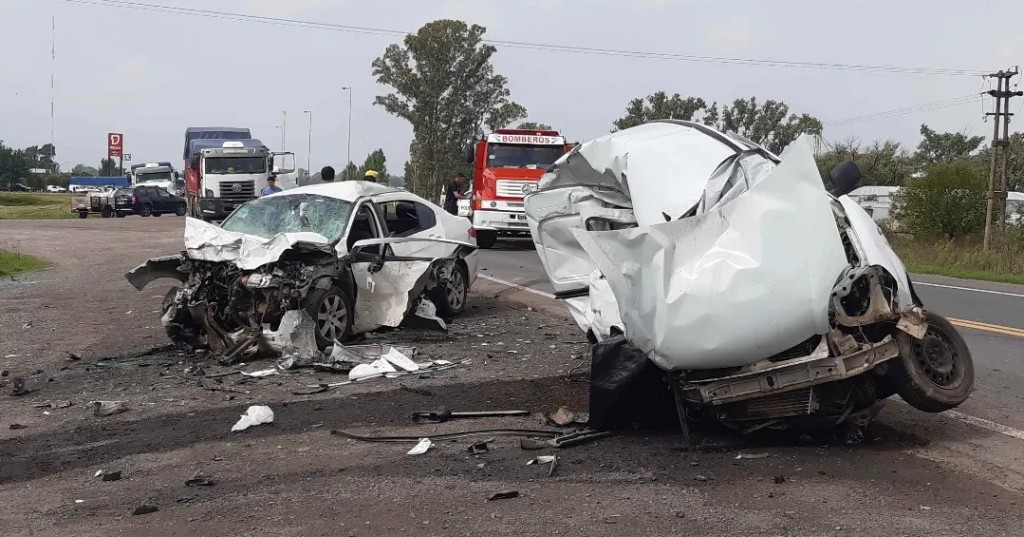 Ruta 5: Una violenta colisión vehicular dejó como saldo dos personas fallecidas