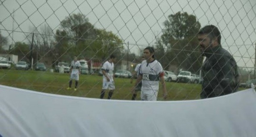 Gonzalo D&iacute;az, t&eacute;cnico de La 14:  &ldquo;M&aacute;s all&aacute; de que se trate de un amistoso,  nos gusta ganar a todo&rdquo;