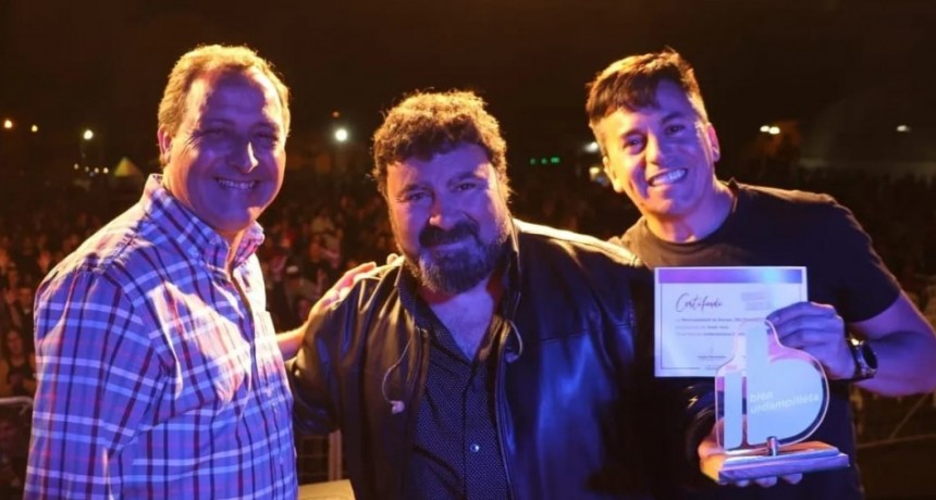 El Municipio realizó el Festival Urdampilleta Canta 2022