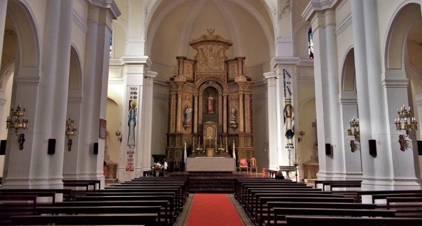 C&oacute;mo ser&aacute;n los horarios de Semana Santa en la Parroquia San Carlos Borromeo