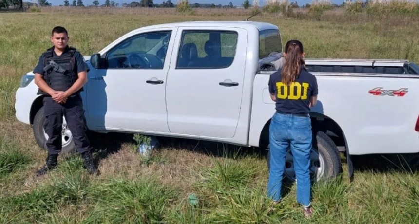 En r&aacute;pido accionar, Polic&iacute;a de 25 de Mayo y Riestra, recuperan una camioneta que hab&iacute;a sido robada este viernes