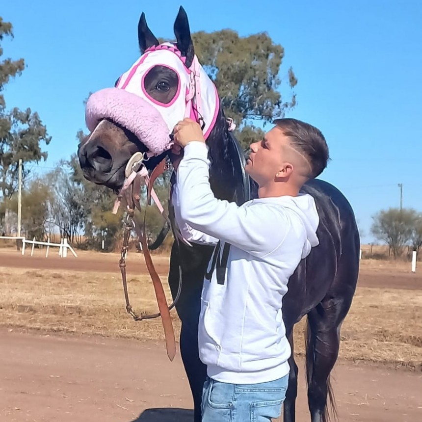 Federico Álvarez: “El caballo no se vende, el día que no corra más se irá a un campo o se quedará en casa”