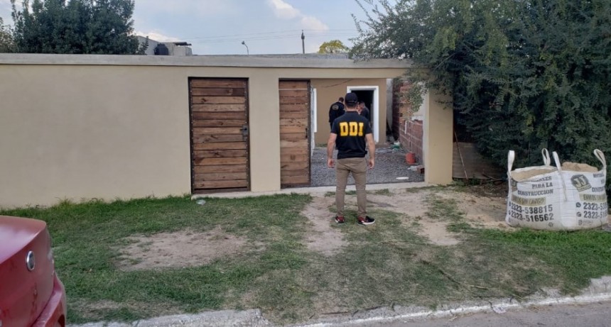 Allanamientos en Luj&aacute;n por un hecho de estafa modalidad cuento del t&iacute;o por enga&ntilde;o telef&oacute;nico