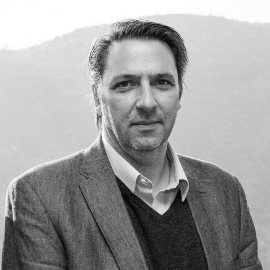 Linus Spatz (Inmunova): "En palabras simples, el suero lograr&iacute;a 'limpiar' el virus de los enfermos"