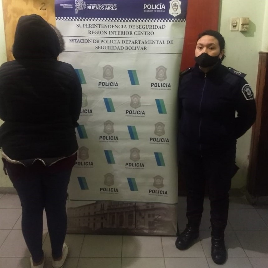 La Polic&iacute;a detuvo a una mujer venezolana que hac&iacute;a compras On Line y abonaba con d&oacute;lares falsos