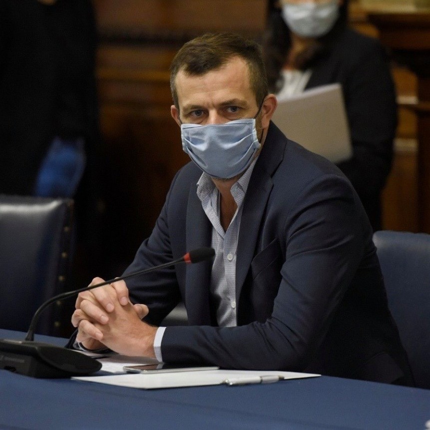 El Diputado Eduardo &ldquo;Bali&rdquo; Bucca solicit&oacute; que se eval&uacute;e establecer la obligatoriedad de la vacunaci&oacute;n contra el COVID-19 para mayores de 60 a&ntilde;os. 