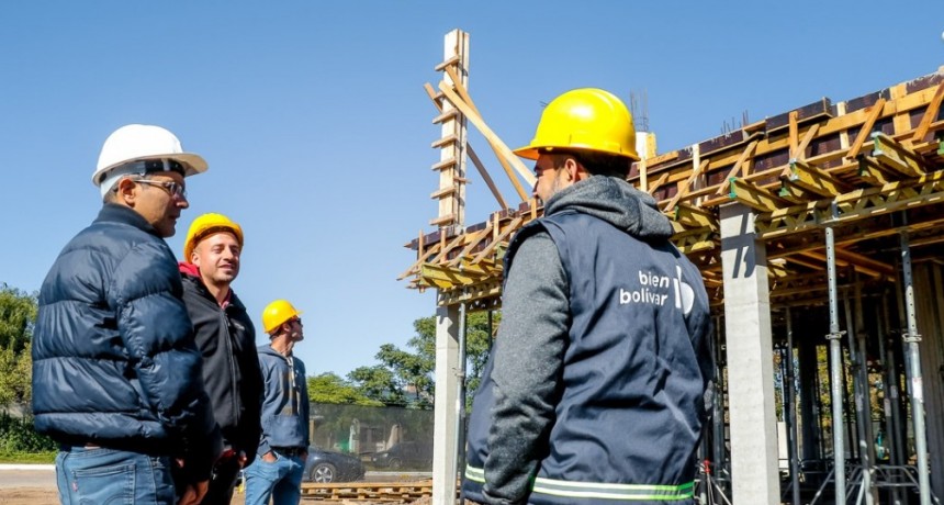 El Intendente Pisano recorrió la obra de la Casa de la Provincia