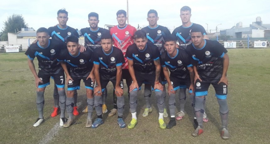 &ldquo;El Cele&rdquo; gole&oacute; y es el firme puntero del torneo local 