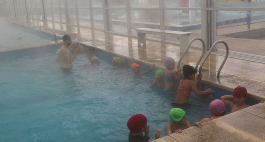 Los CAI sumaron clases de nataci&oacute;n gratuitas para ni&ntilde;as y ni&ntilde;os