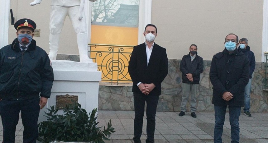 Marcos Pisano acompa&ntilde;&oacute; a Bomberos en su d&iacute;a