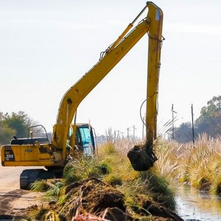 El Municipio avanza con la limpieza y mejoramiento de canales a cielo abierto