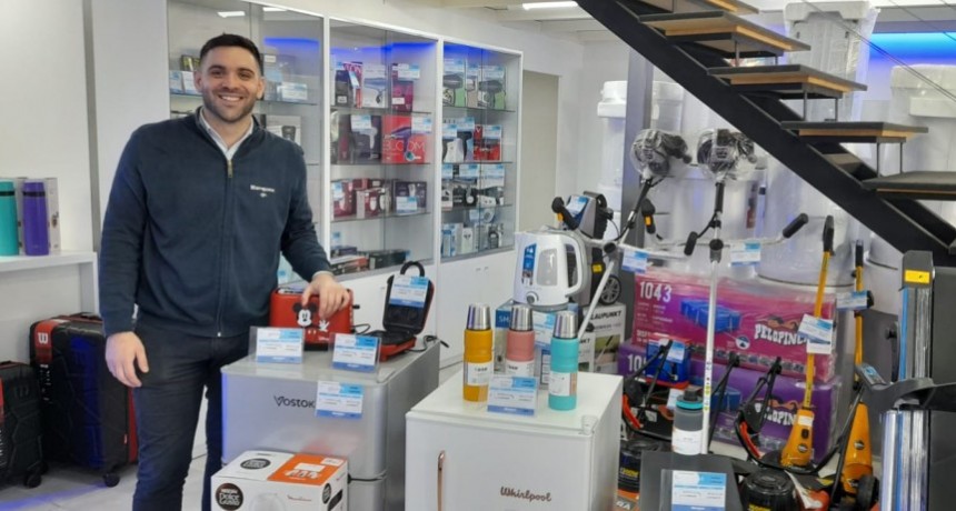 Grupo Márquez te espera para el Día del Padre y el invierno pleno, con todo su equipamiento, visitamos el local con FM 10