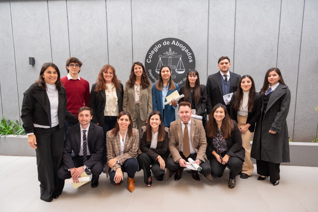 Colegio de Abogados de Azul: Juraron nuevos profesionales y fueron recibidos por las autoridades