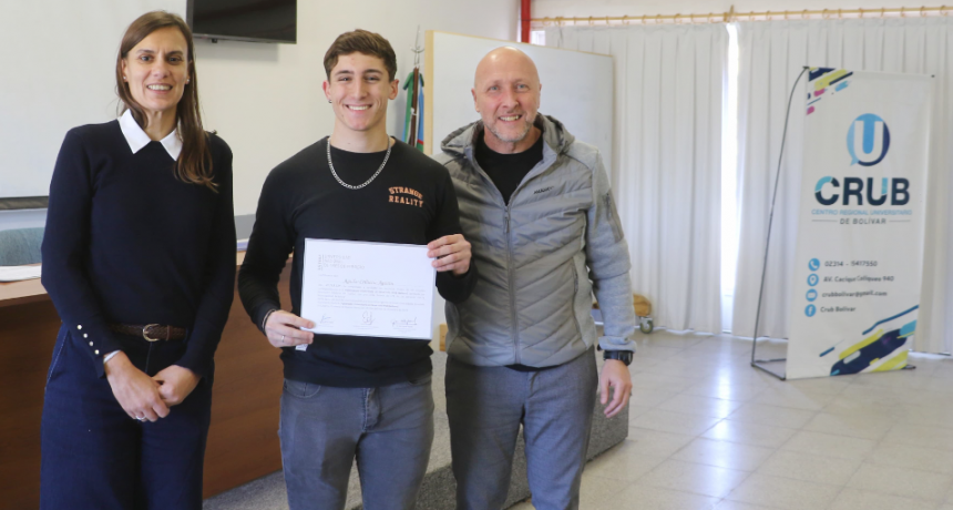 Centro Regional Universitario: Graduados de la  Diplomatura en Desarrollador Web Backend y Full Stack recibieron sus diplomas