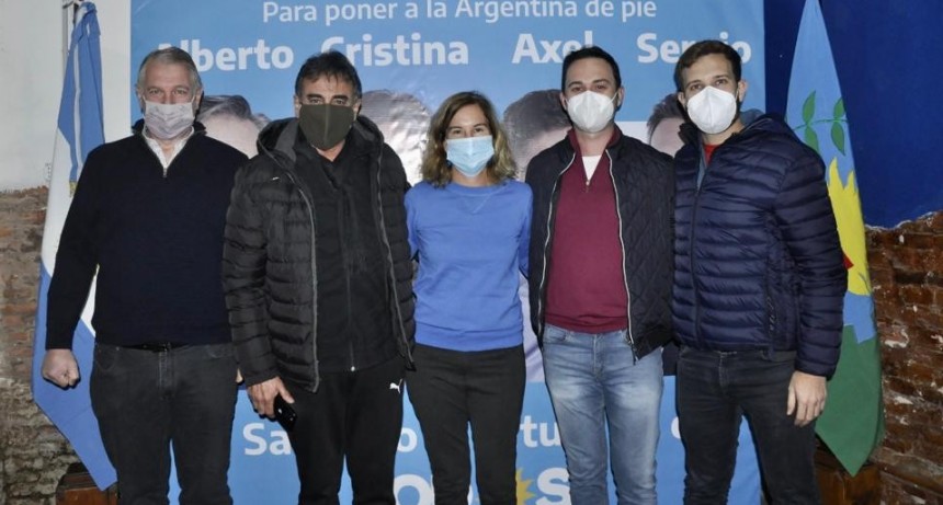 Dos bolivarenses estuvieron en Saladillo representando al Frente Renovador Bol&iacute;var